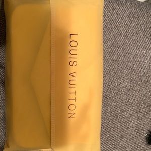 Brand New Cheetah Print Louie Bag .